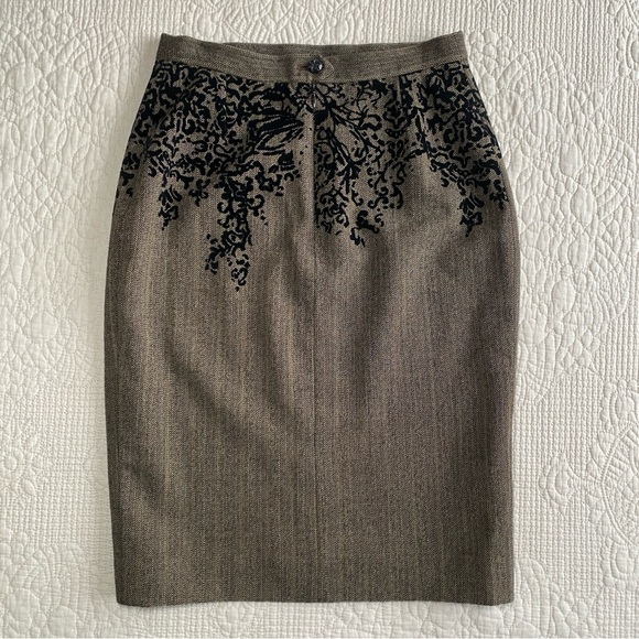 CHRISTIAN LACROIX Brown Wool with Abstract Velvet detail Around Waist Skirt Sz 4 - Picture 7 of 16
